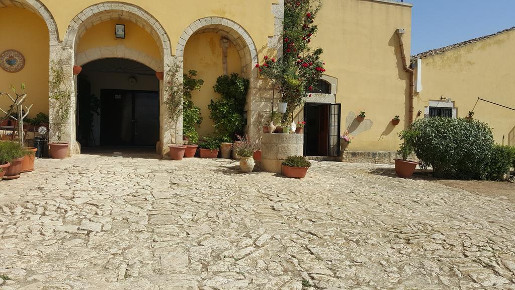 B&B Camemi - Antica Masseria Marina di Ragusa Exteriör bild