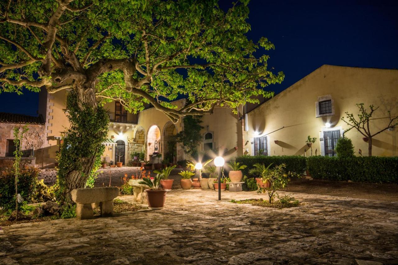 B&B Camemi - Antica Masseria Marina di Ragusa Exteriör bild